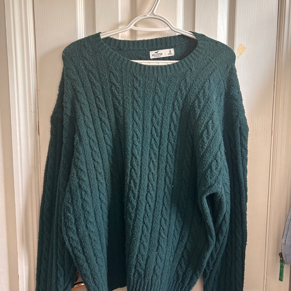 Hollister Dark Green Cable Knit Sweater